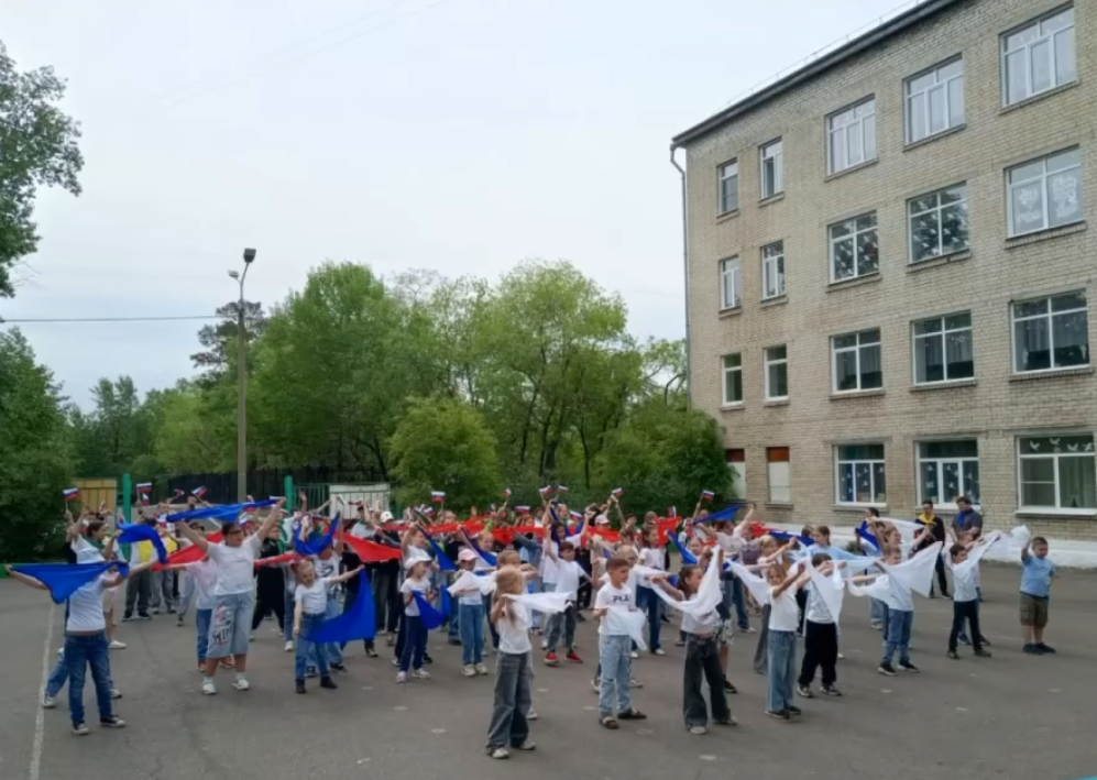 Линейка.